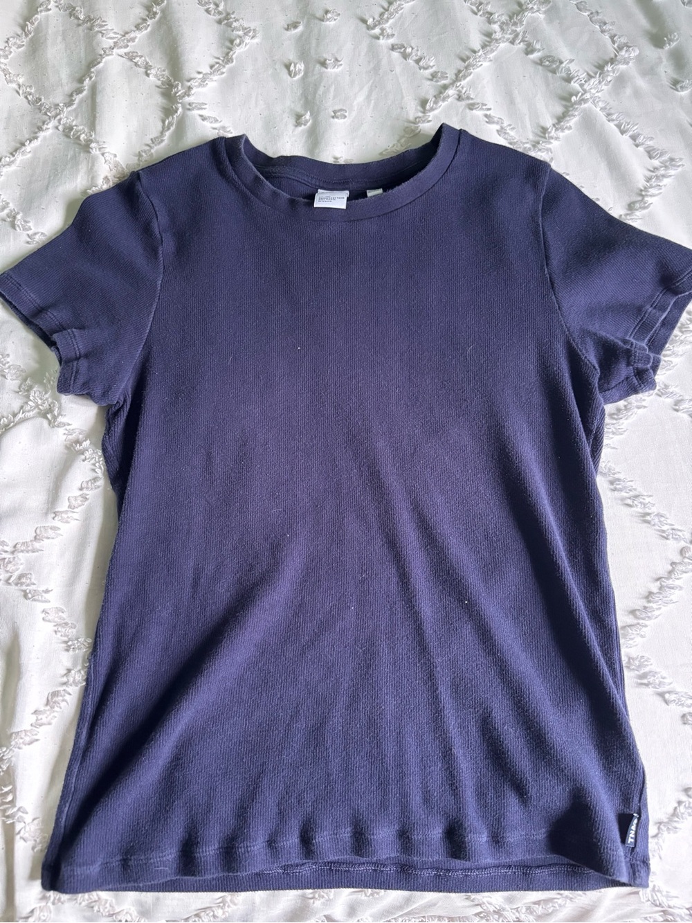 aritzia tna tee shirt